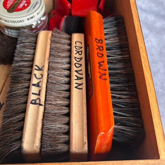 VTG Kiwi Genuine Oak Shoe Server Valet Caddy Shoe Shine Handle & Contents READ - Picture 12 of 14